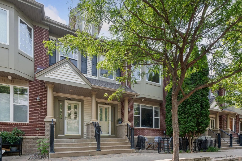 11343 Stratton Avenue 218, Eden Prairie