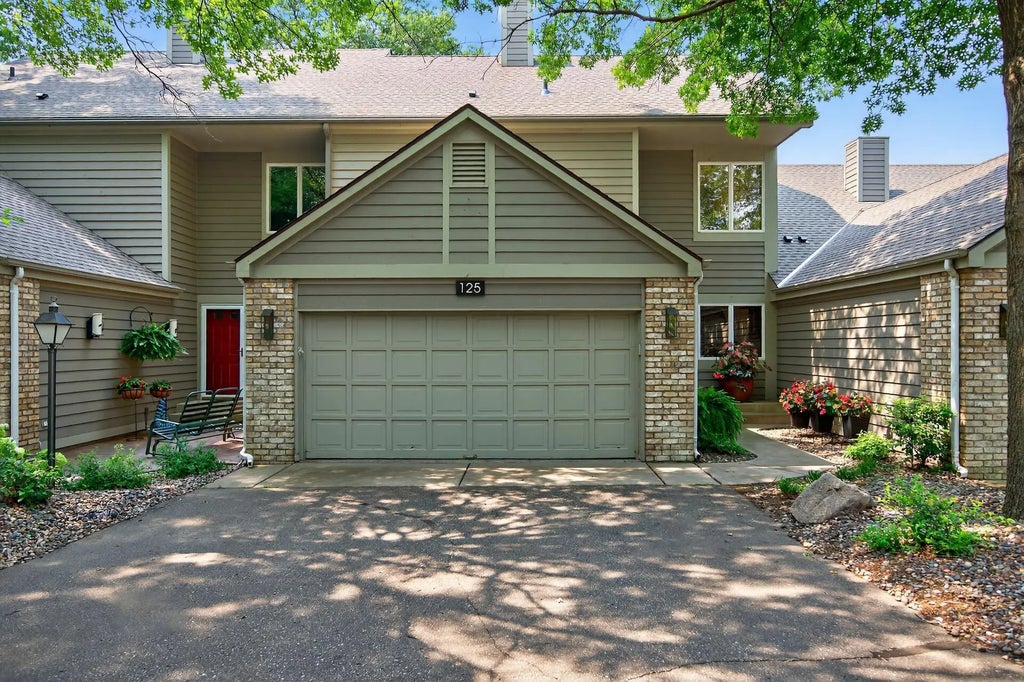 125 Wildwood Bay Drive, Mahtomedi