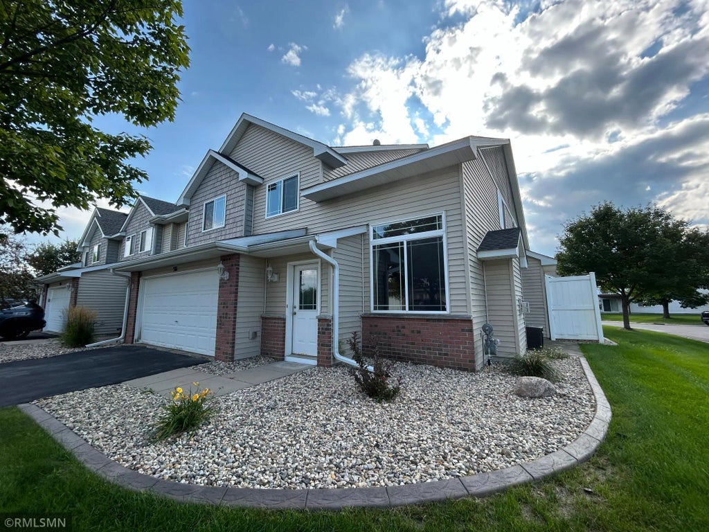 511 French Lane, Dundas