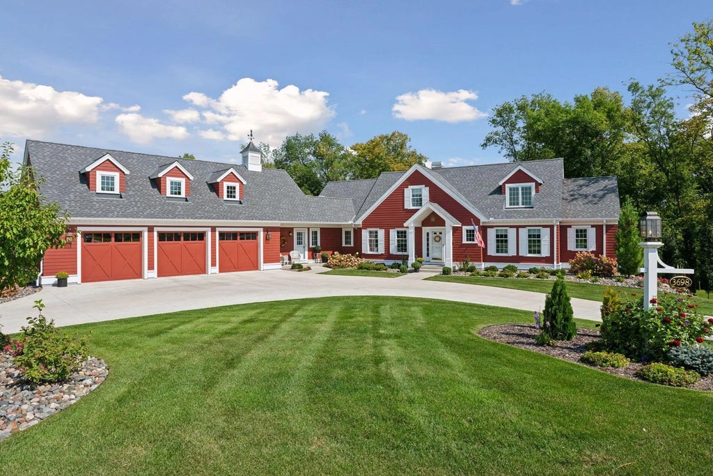 3698 Woodland Cove Parkway, Minnetrista