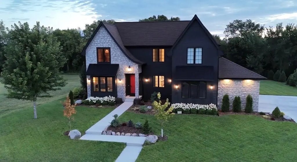 626 Marie Lane, North Mankato