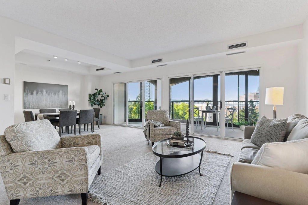 1201 Yale Place 403, Minneapolis