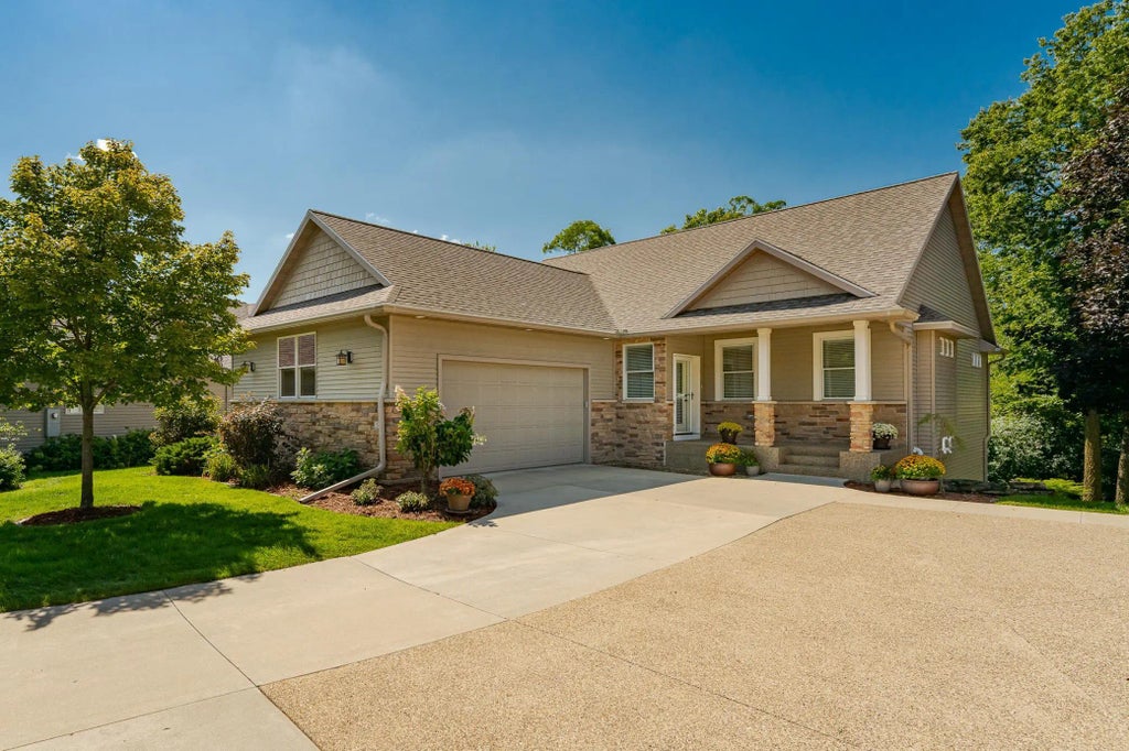 1568 Salem Court Sw, Rochester