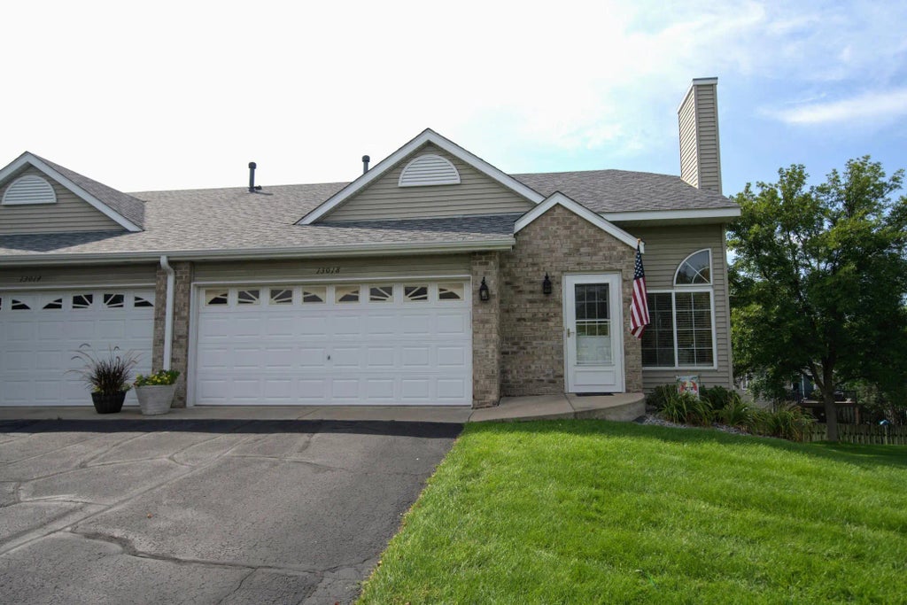 13018 Ulysses Street Ne, Blaine