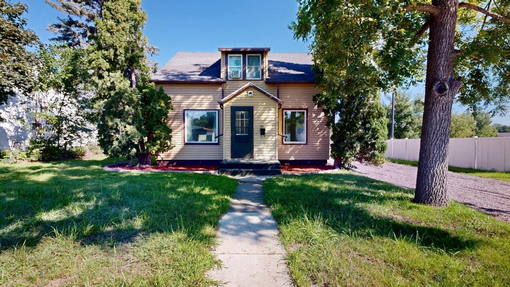 447 E Schlieman Avenue, Appleton