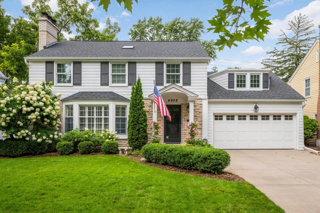 4908 Maple Road, Edina
