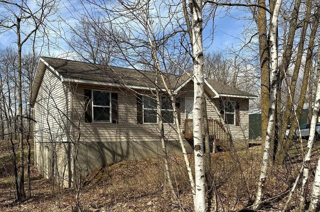 47375 Gone Golfin, Garrison