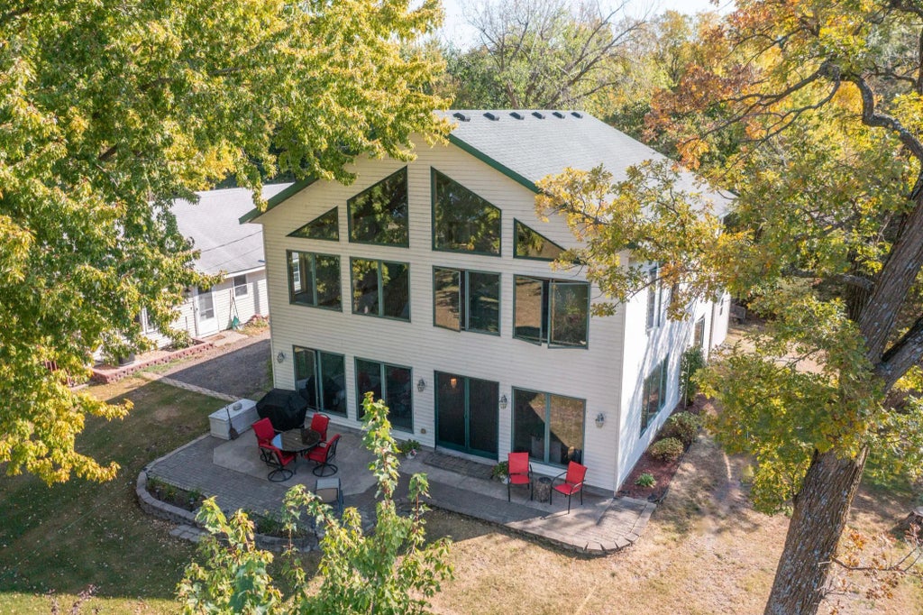 7240 107th Avenue, Clear Lake Twp