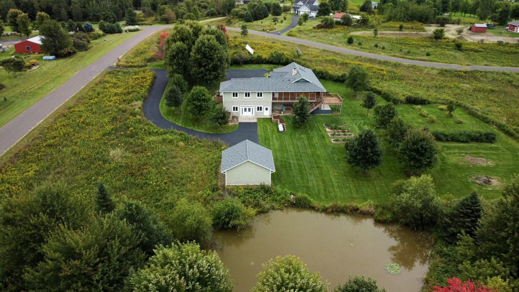 2131 21st Avenue, Eau Galle