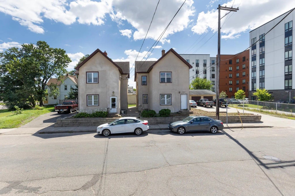 916 14th Avenue Ne, Minneapolis
