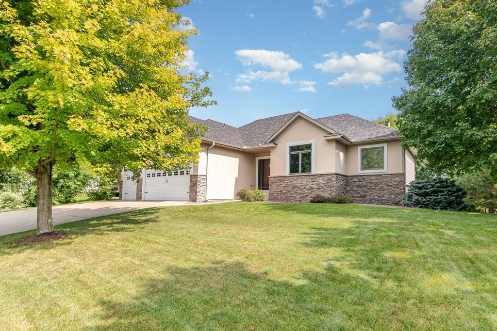 605 Heritage Trail Ne, New Prague