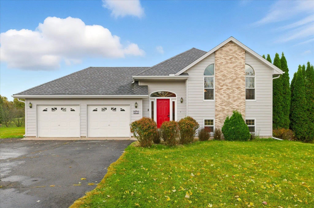 5910 Canterbury Avenue Ne, Buffalo