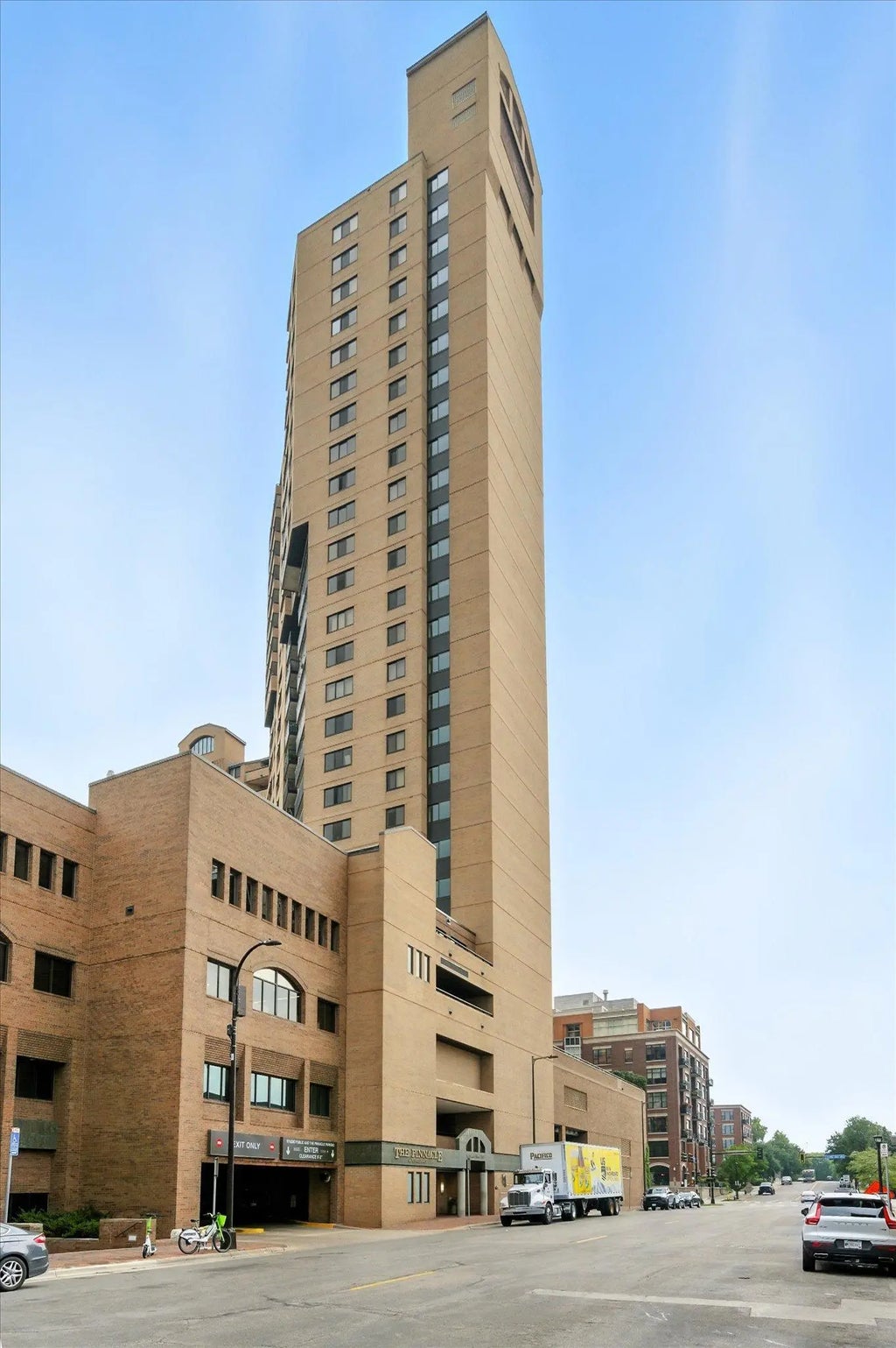 110 1st Avenue Ne F605, Minneapolis