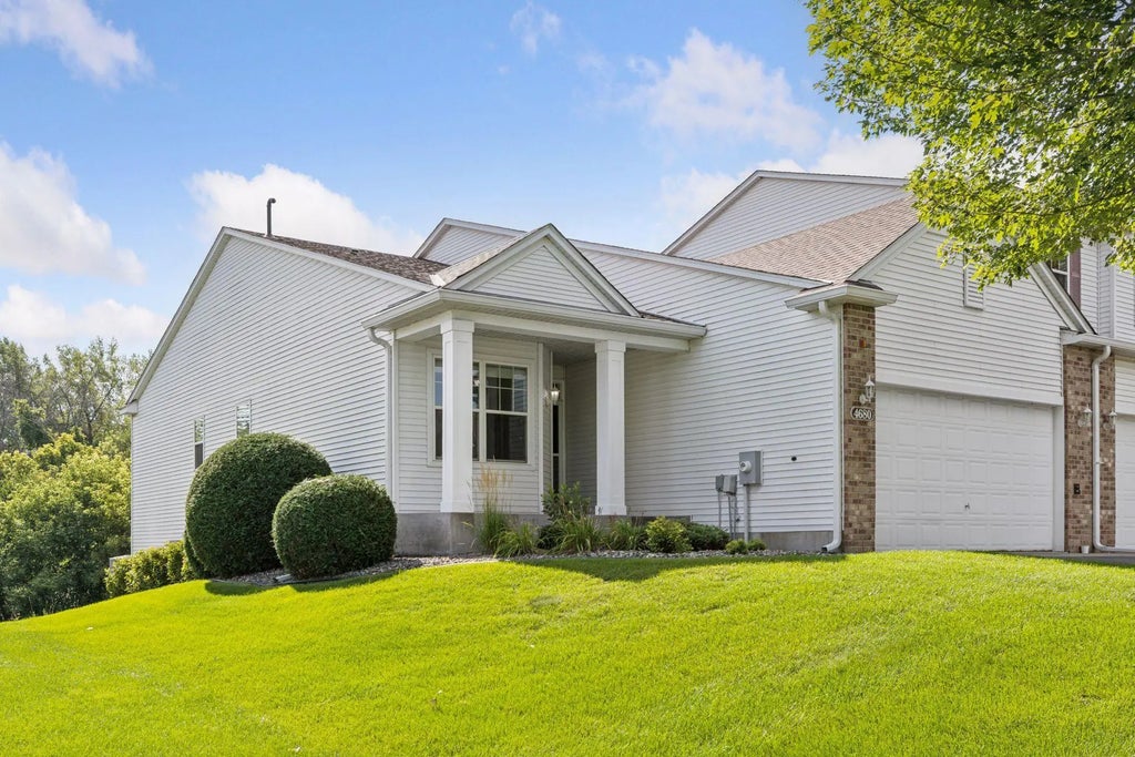 4680 Bloomberg Lane, Inver Grove Heights
