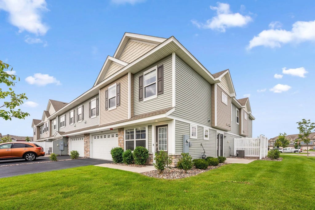 7255 Fall Drive, Lino Lakes