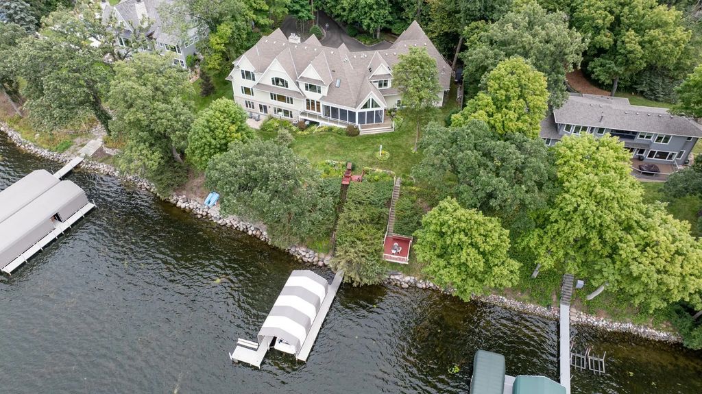 1145 Tonkawa Road, Orono