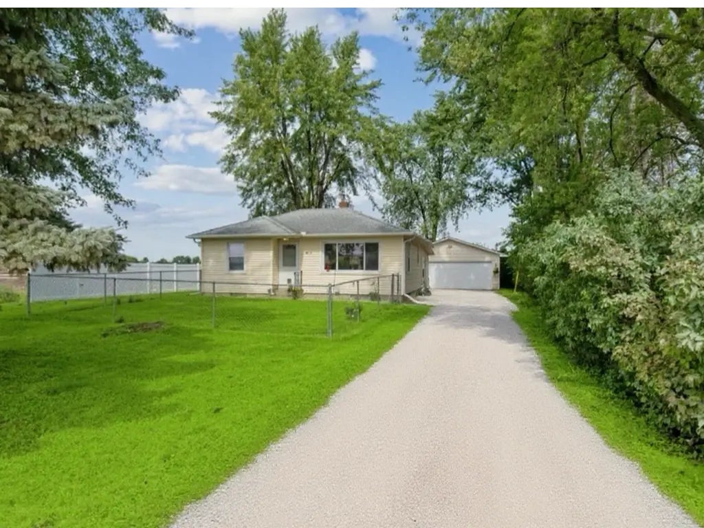 4787 220th Street W, Farmington