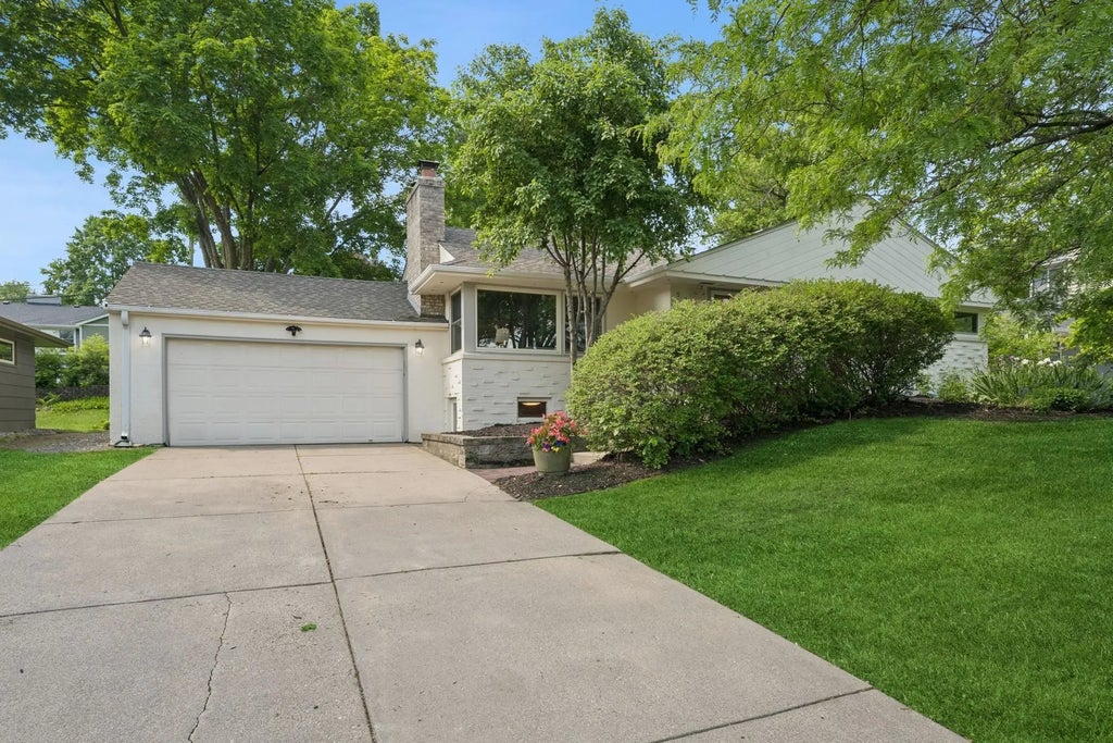 5209 W 61st Street, Edina