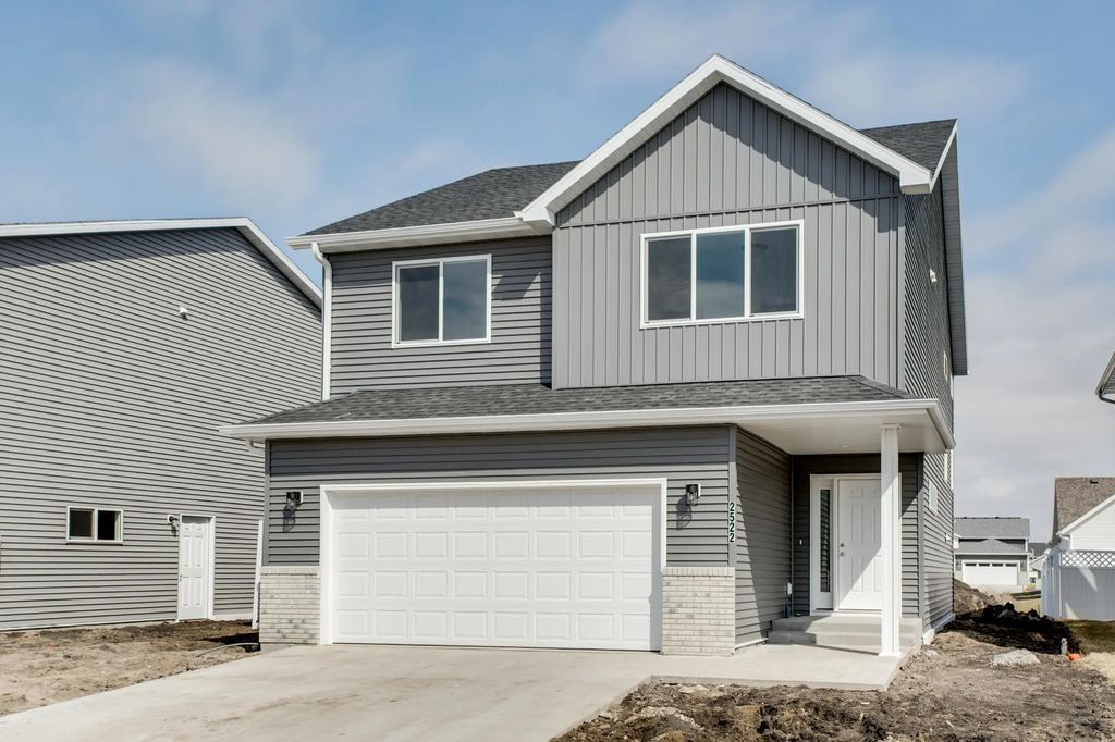 2522 38th Avenue S, Moorhead