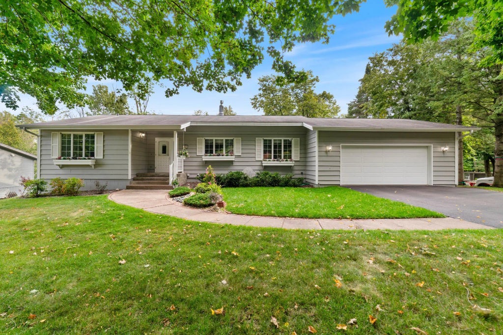 1020 Redbud Street, Duluth