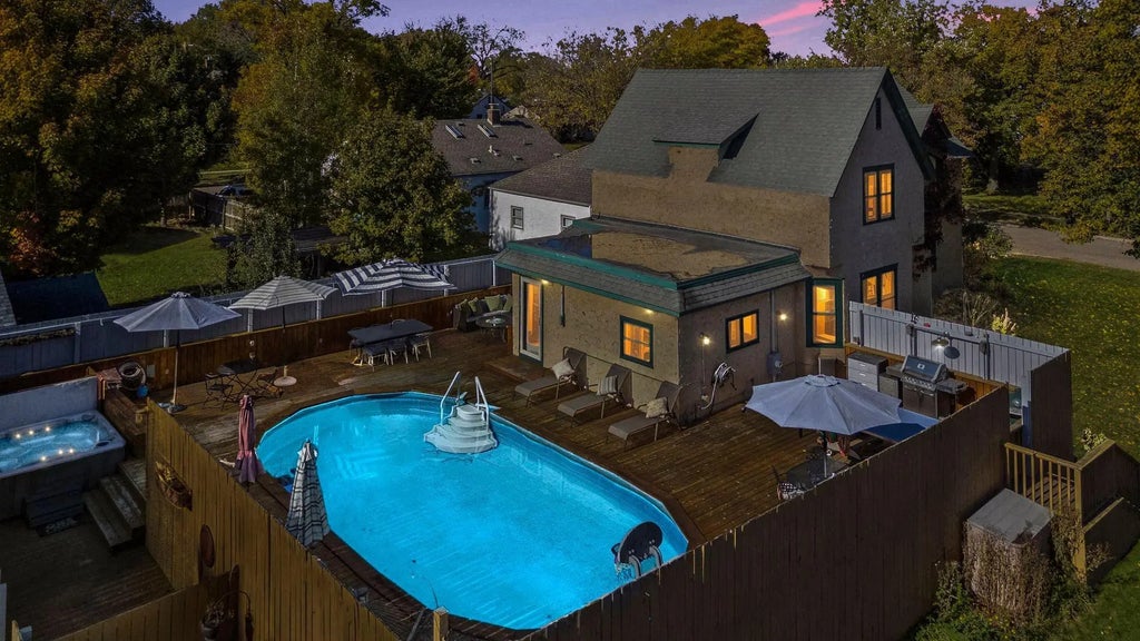 6017 Oxford Street, Saint Louis Park