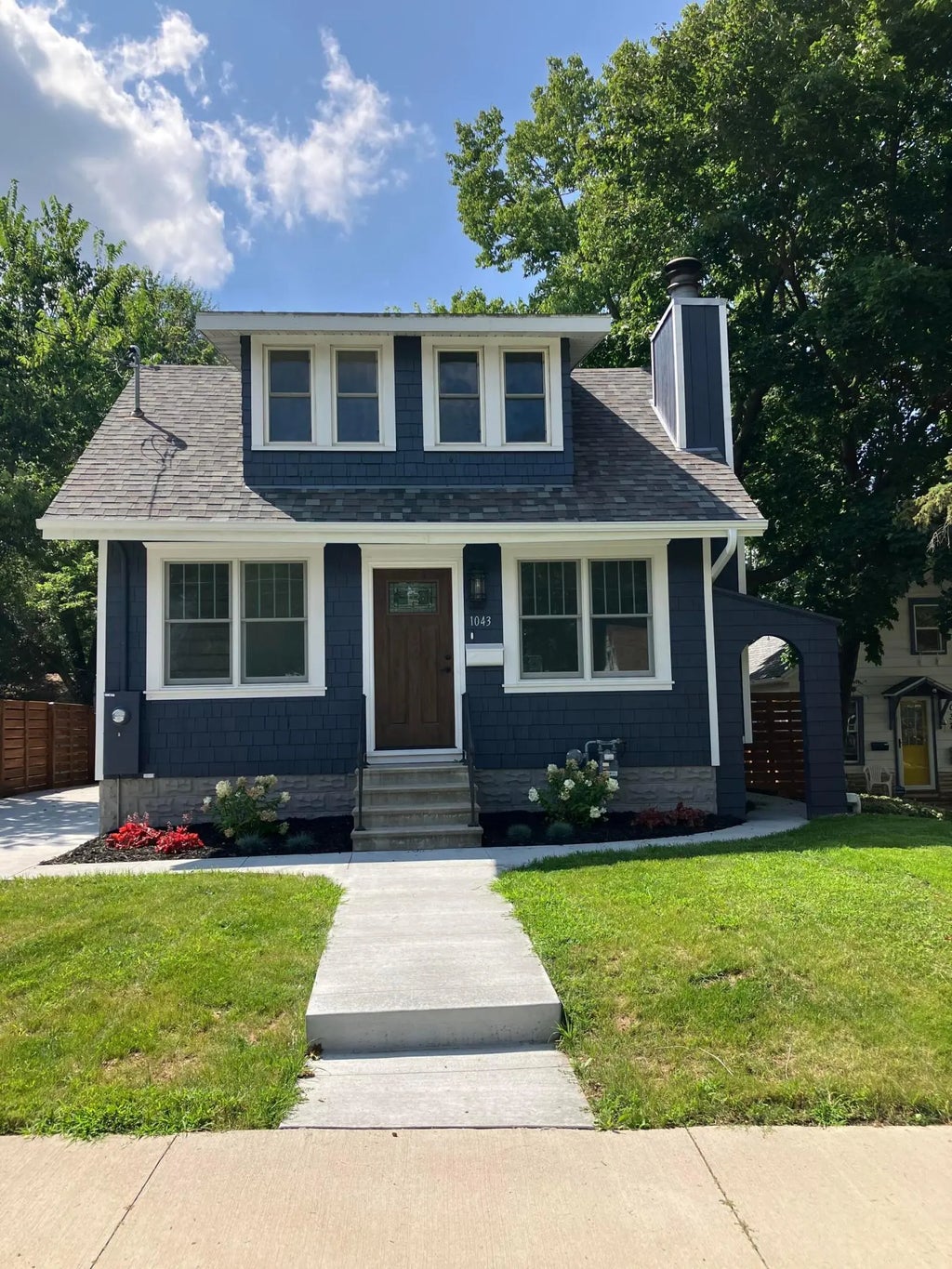 1043 6th Avenue Se, Rochester