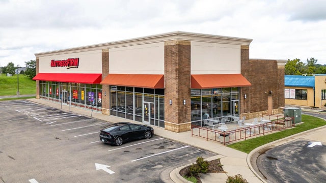 4107 E Frontage Road Nw, Rochester