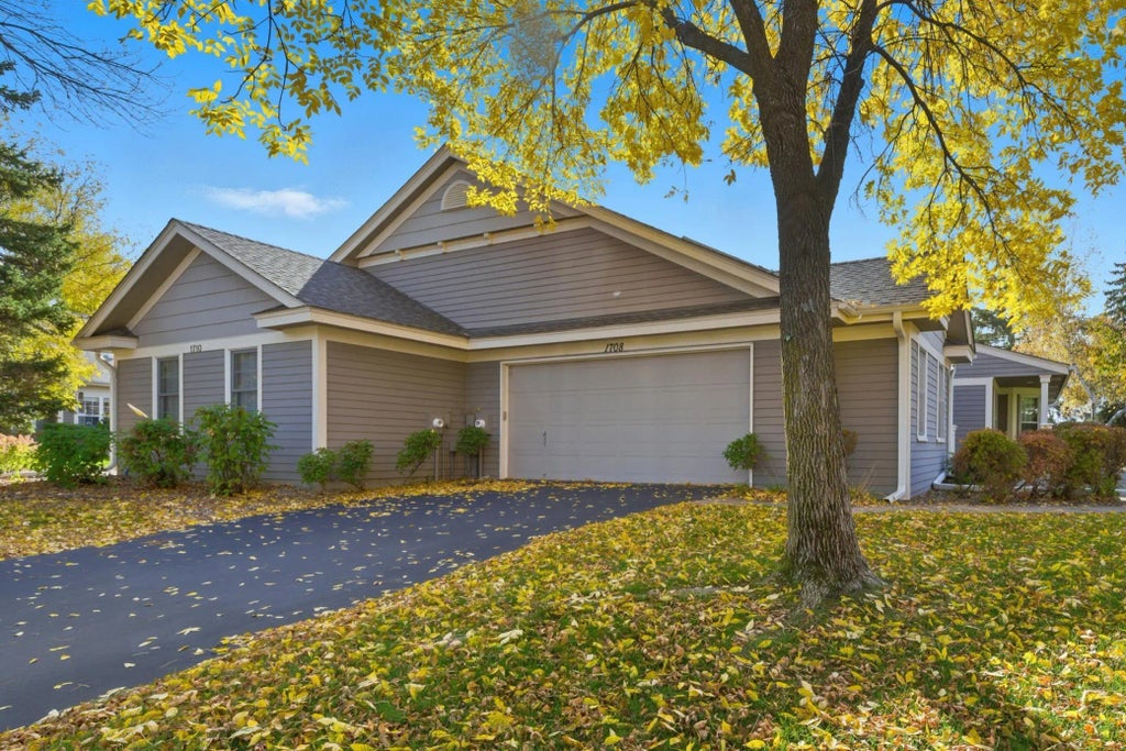 1708 Kerry Lane, Woodbury