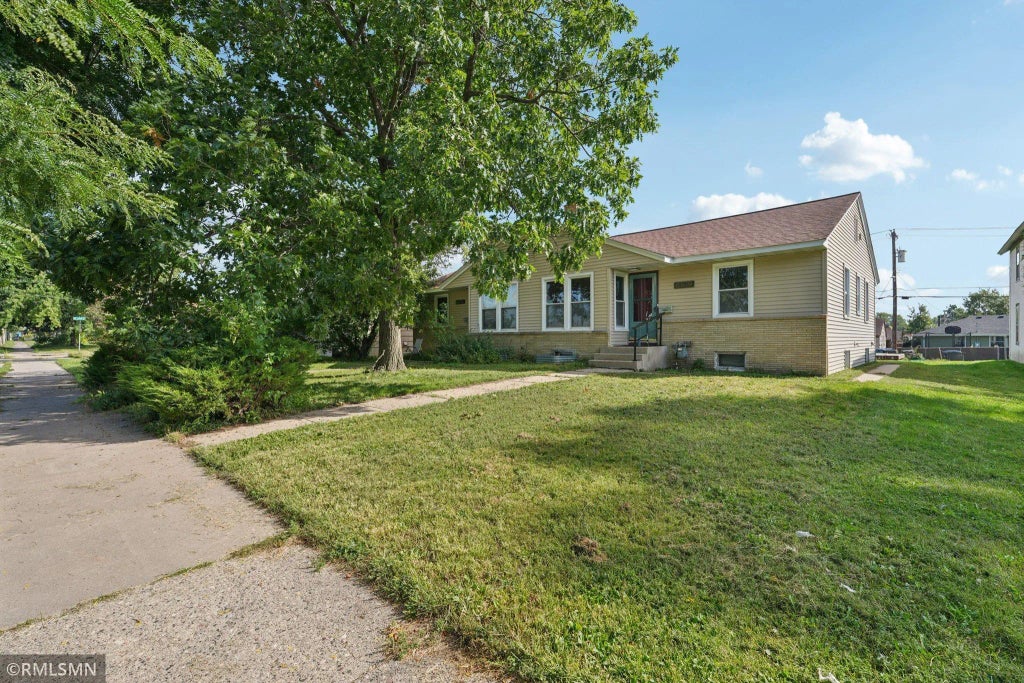 6107 Penn Avenue S, Minneapolis