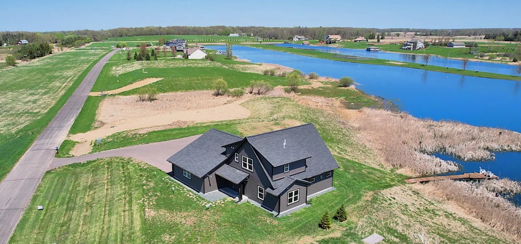 35647 Oxford Avenue, Chisago Lake Twp