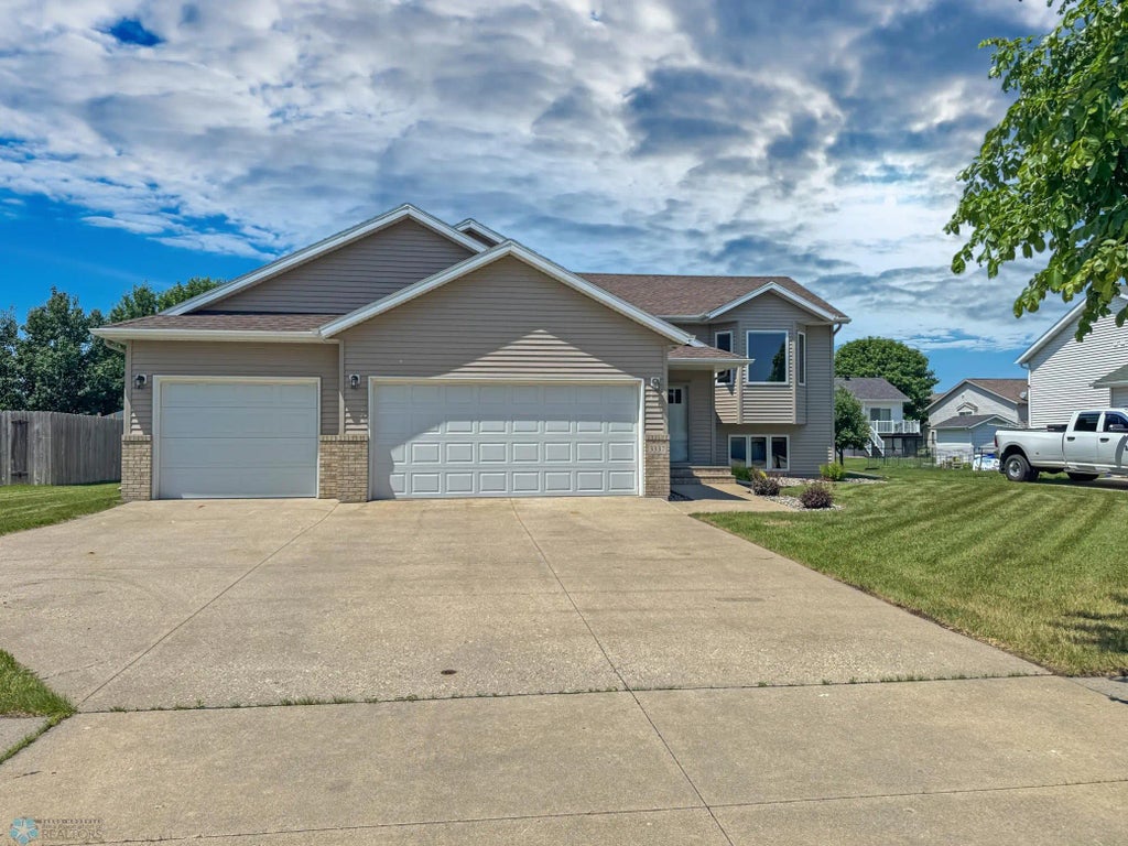 3337 Monroe Street S, Fargo