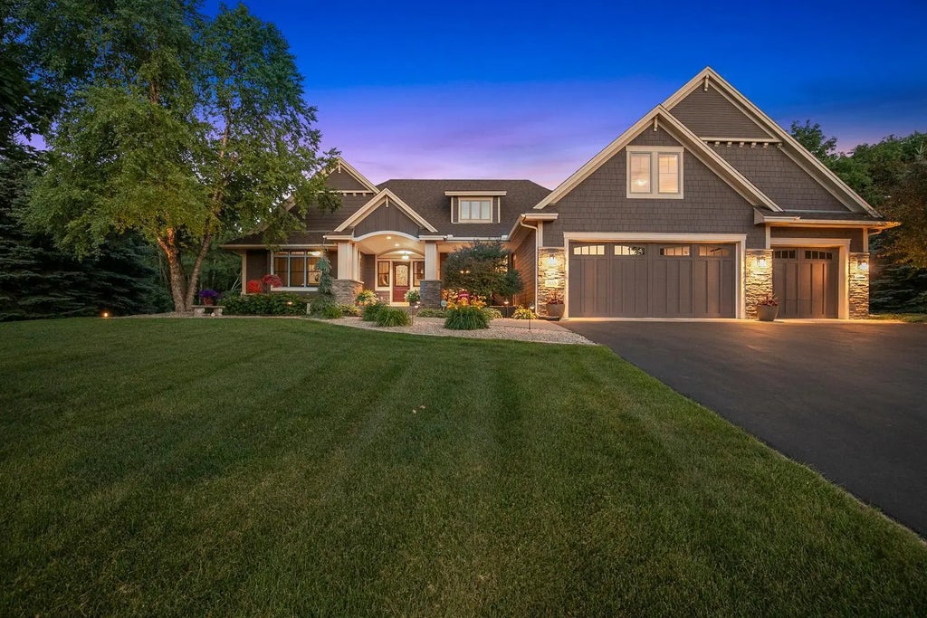 7855 Painted Sky Court, Prior Lake