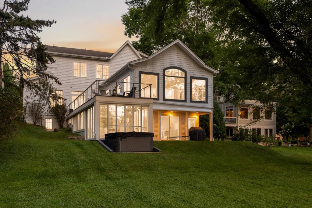 6008 Halifax Avenue S, Edina