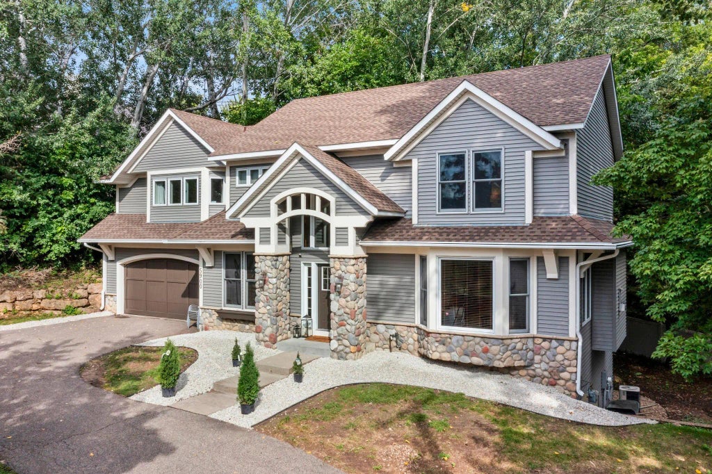 5900 Vernon Avenue S, Edina