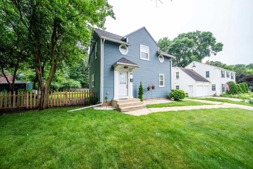 1516 5th Street Sw, Rochester