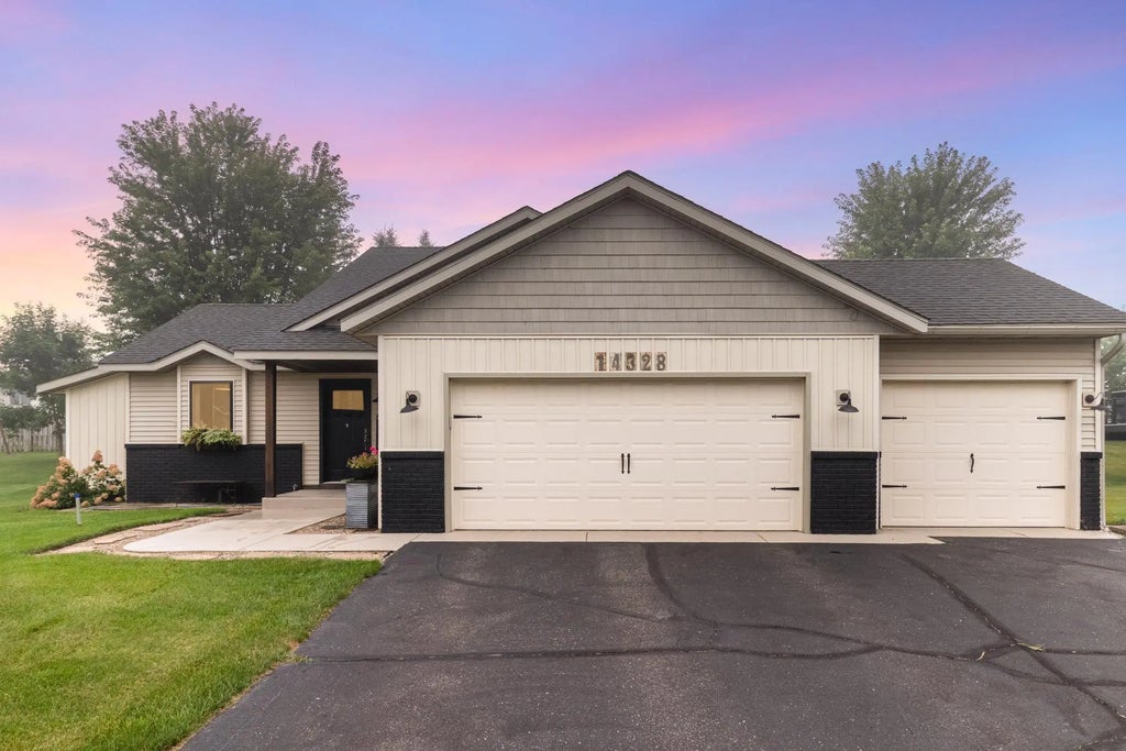 14328 Arbor Boulevard, Becker