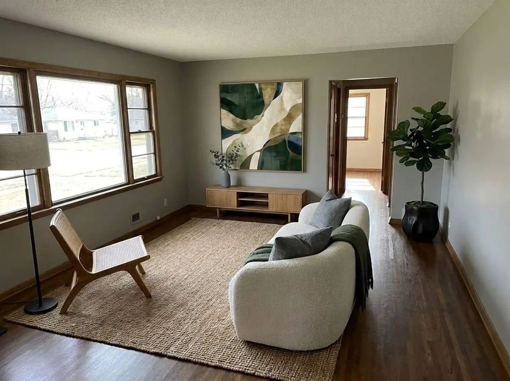 5107 Winchester Lane, Brooklyn Center