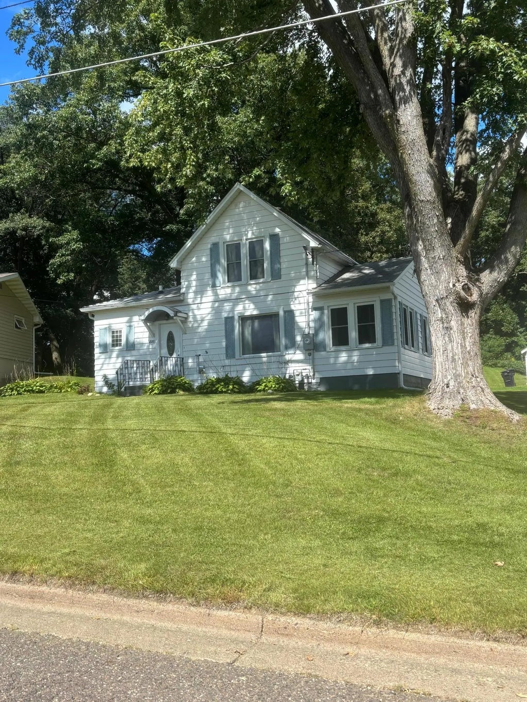 230 Arlington Drive, Amery