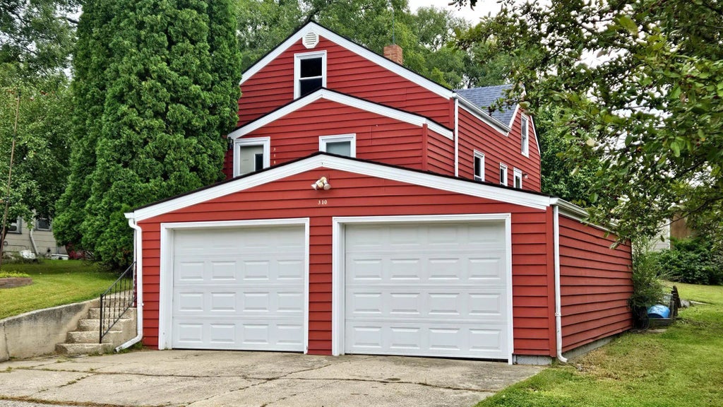 310 3rd Street S, Browns Valley