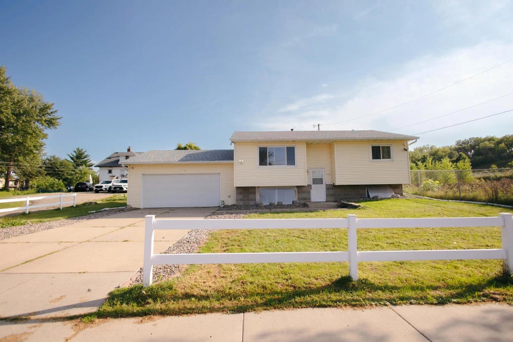 254 Idaho Avenue W, Saint Paul