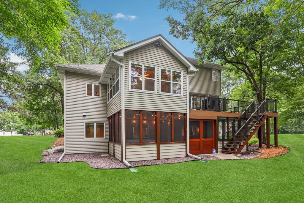 11064 Zumbrota Court Ne, Blaine