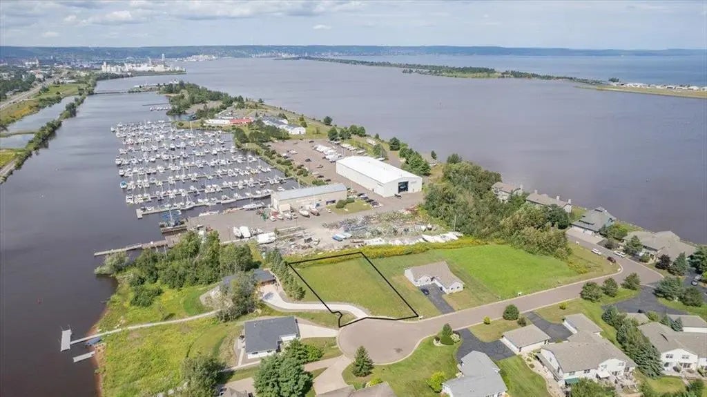 550 Marina Drive, Superior