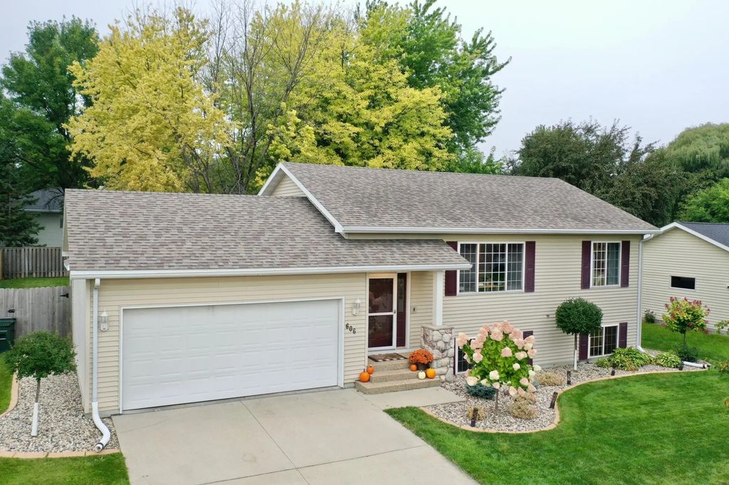 606 25th Street Se, Willmar