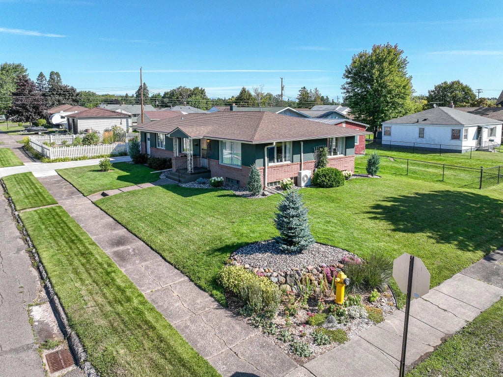 531 12th Avenue, Two Harbors