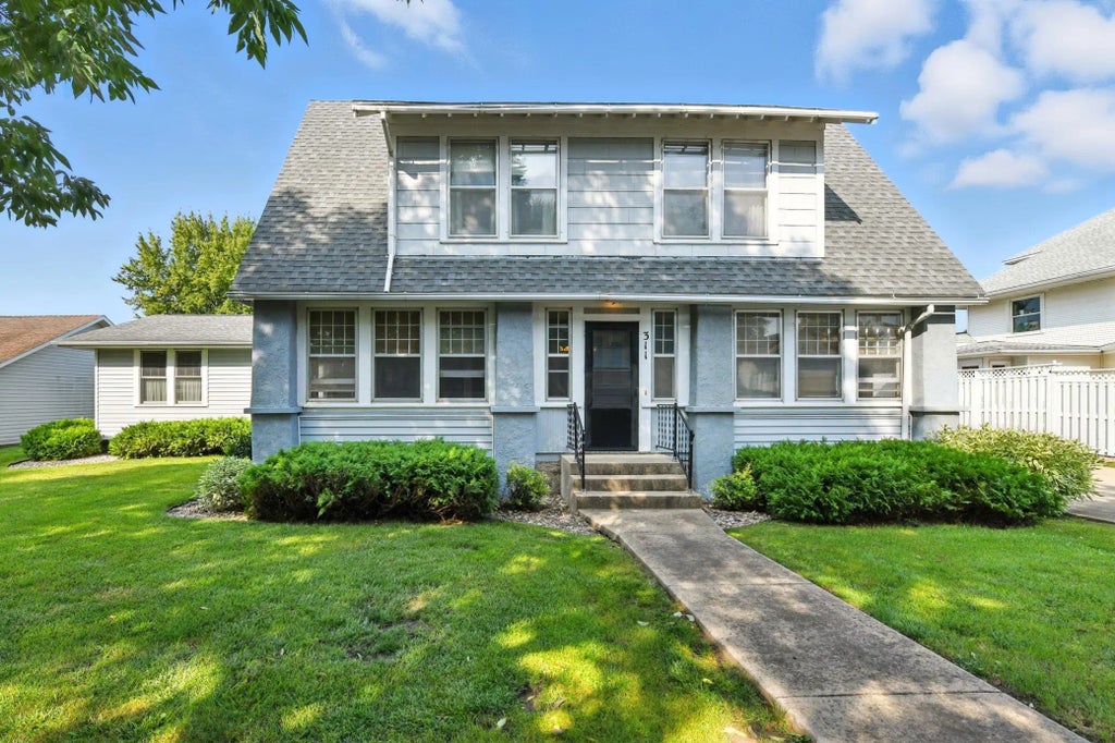 311 Plum Street, Lakefield