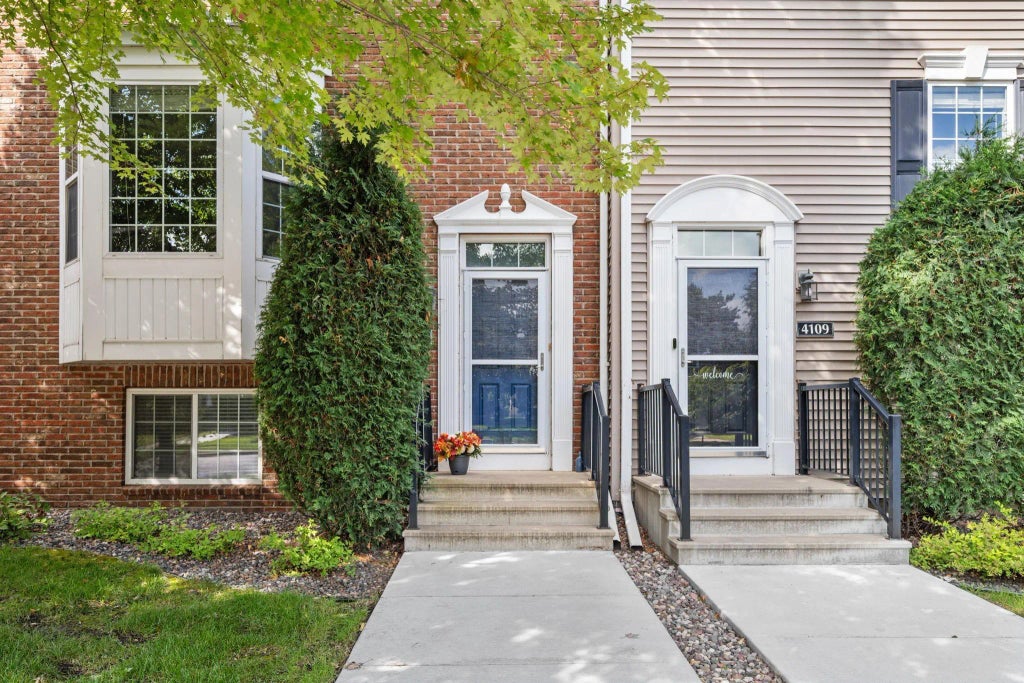 4107 Regent Avenue N, Robbinsdale