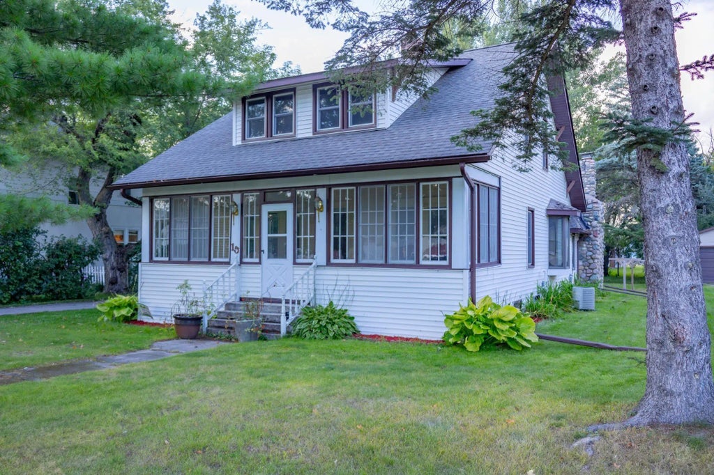 15 E Gilman Street, New York Mills