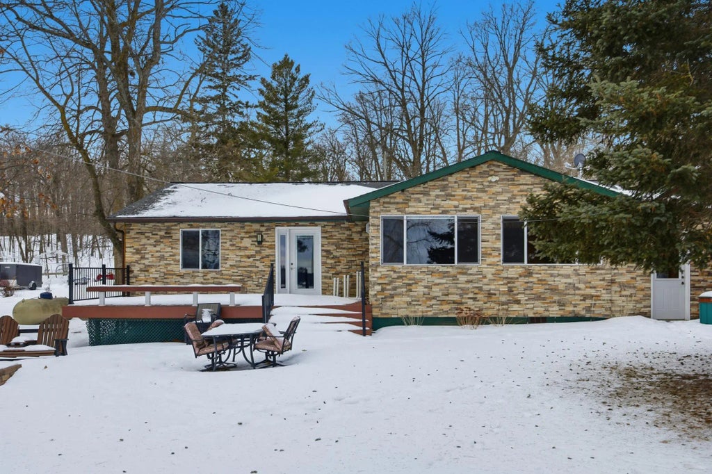 24200 Vacation Lane, Rochert