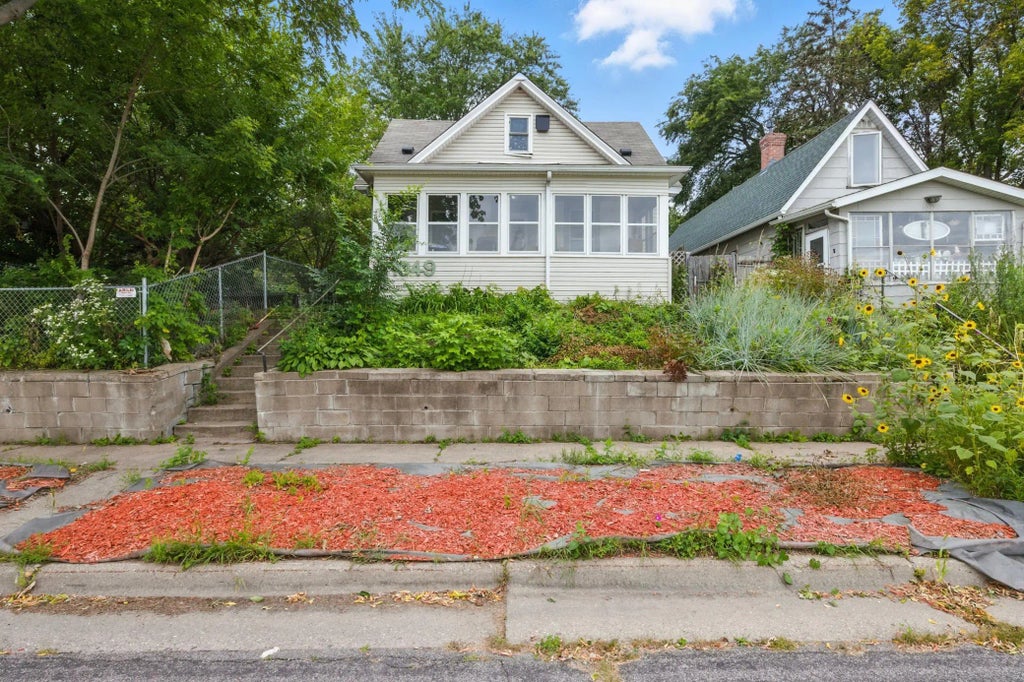 1049 Kent Street, Saint Paul