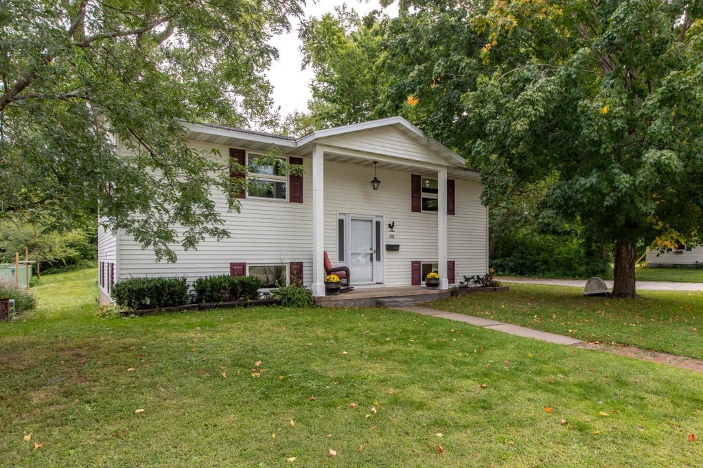 302 17th Avenue Ne, Rochester